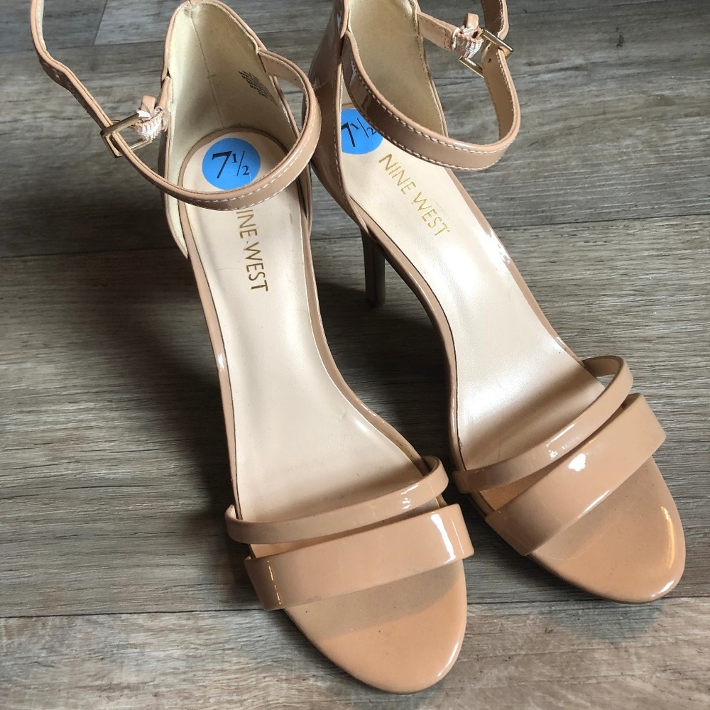 Ninest West Nude Heel